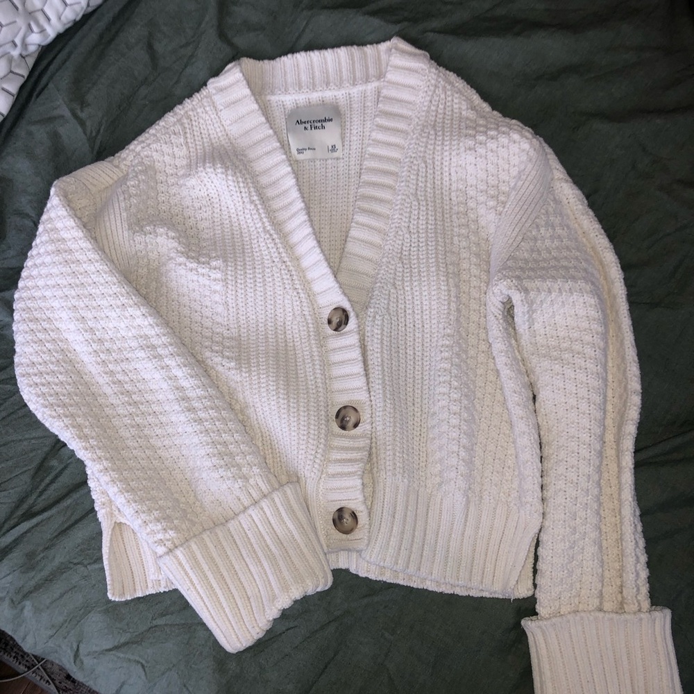 Abercrombie & Fitch Women's White Cardigan Sweater